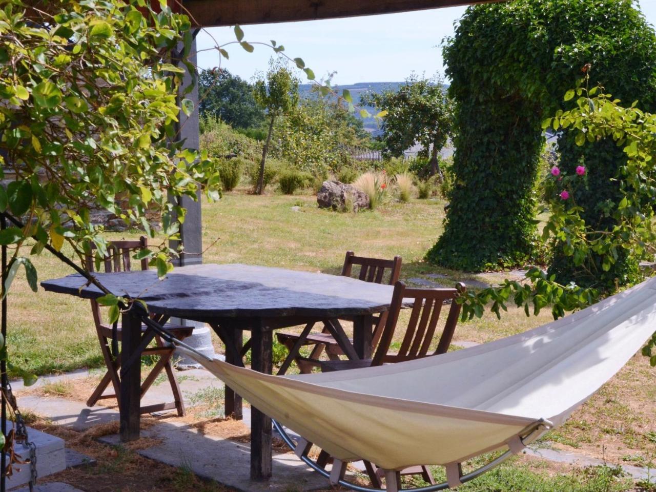 Gorgeous Holiday Home In Stoumont With Garden Экстерьер фото